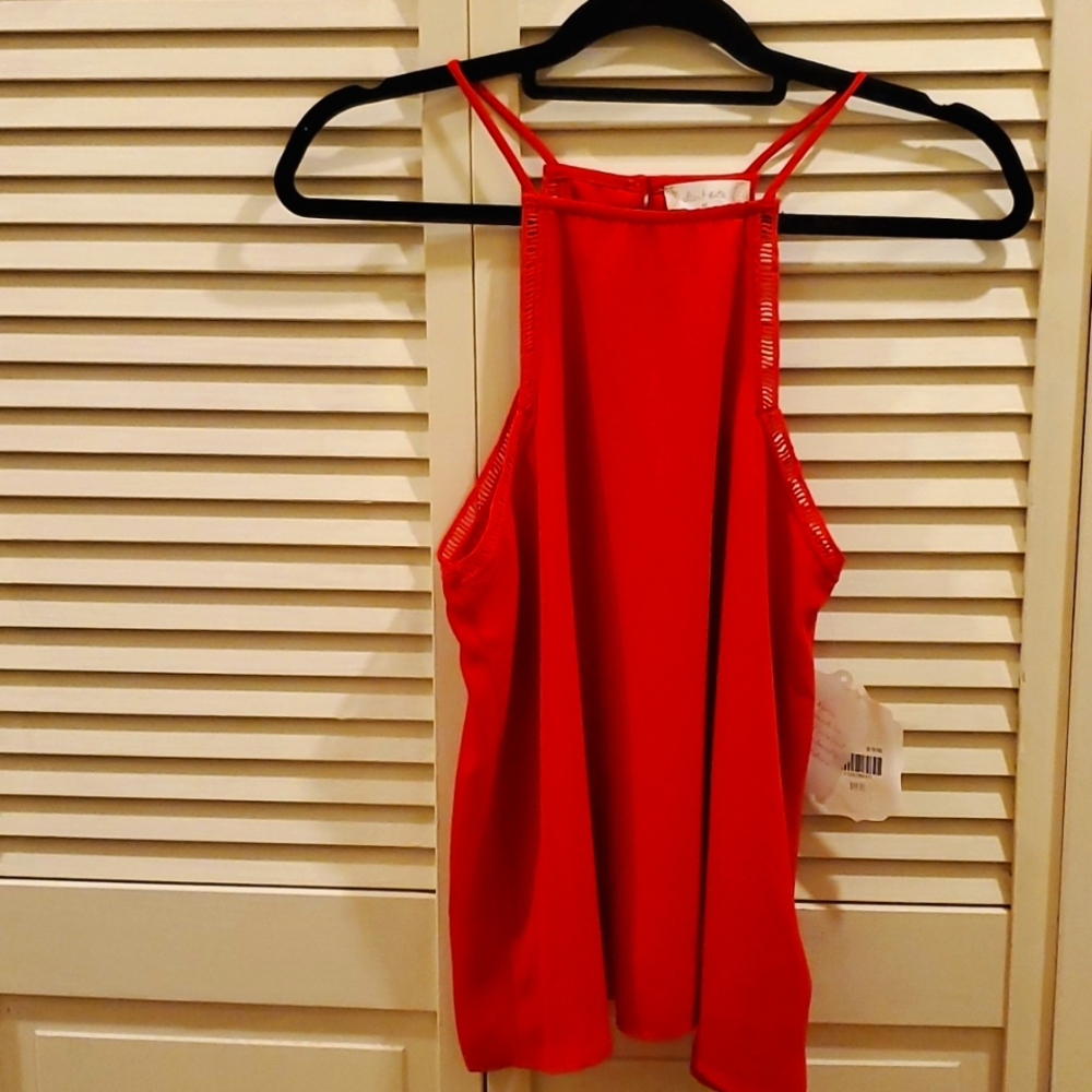 ☆☆NWT- Altar'd State Ski Patrol top (Red, Medium, Keyhole back)🌶☆☆